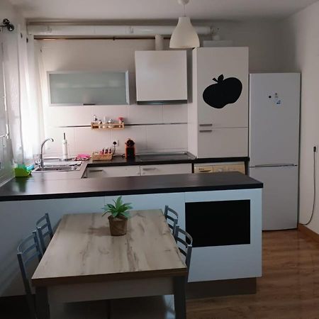 Apartamento Parque Sur De เอญิน ภายนอก รูปภาพ