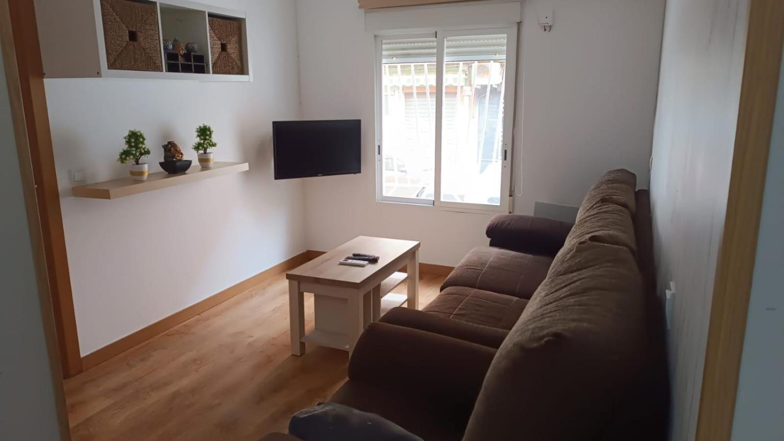 Apartamento Parque Sur De เอญิน ภายนอก รูปภาพ